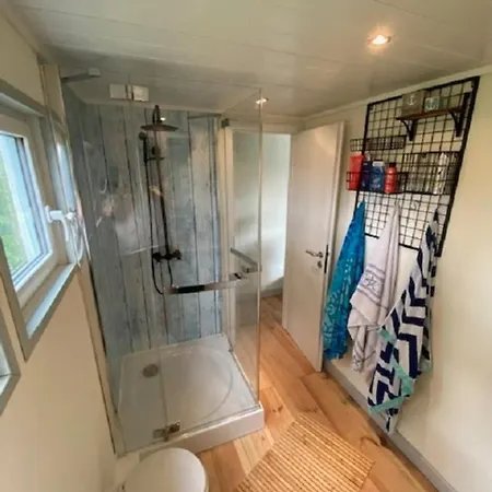 Schwimmendes Ferienhaus Sundowner *