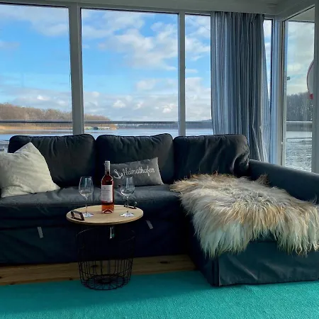 Tatil Evi Schwimmendes Ferienhaus Sundowner Buchholz (Mecklenburg-Vorpommern)